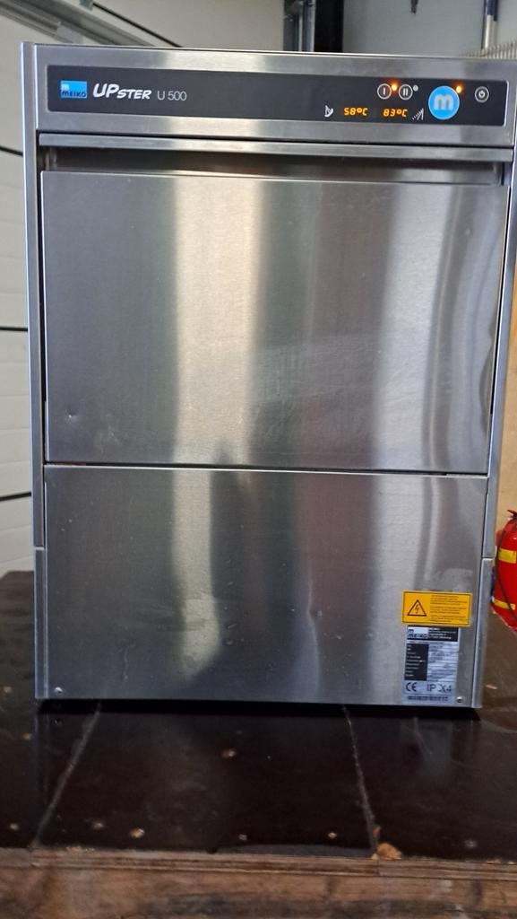 Meiko Upster U 500 vaatwasser, Ophalen, 60 cm of meer, Minder dan 10 liter, Zo goed als nieuw