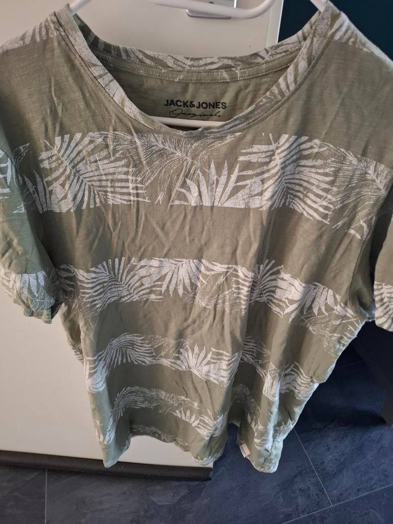 3 nog mooie merk T-shirts maat L (prijs is alle 3), Kleding | Heren, T-shirts, Maat 52/54 (L), Overige kleuren, Ophalen of Verzenden