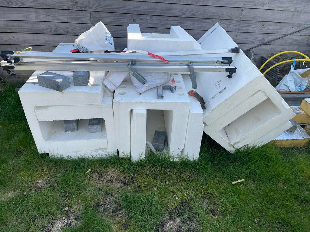 Vbi piepschuim bekisting bakken en stalen korven, Ophalen, Piepschuim (Tempex), Minder dan 4 cm, Minder dan 5 m²