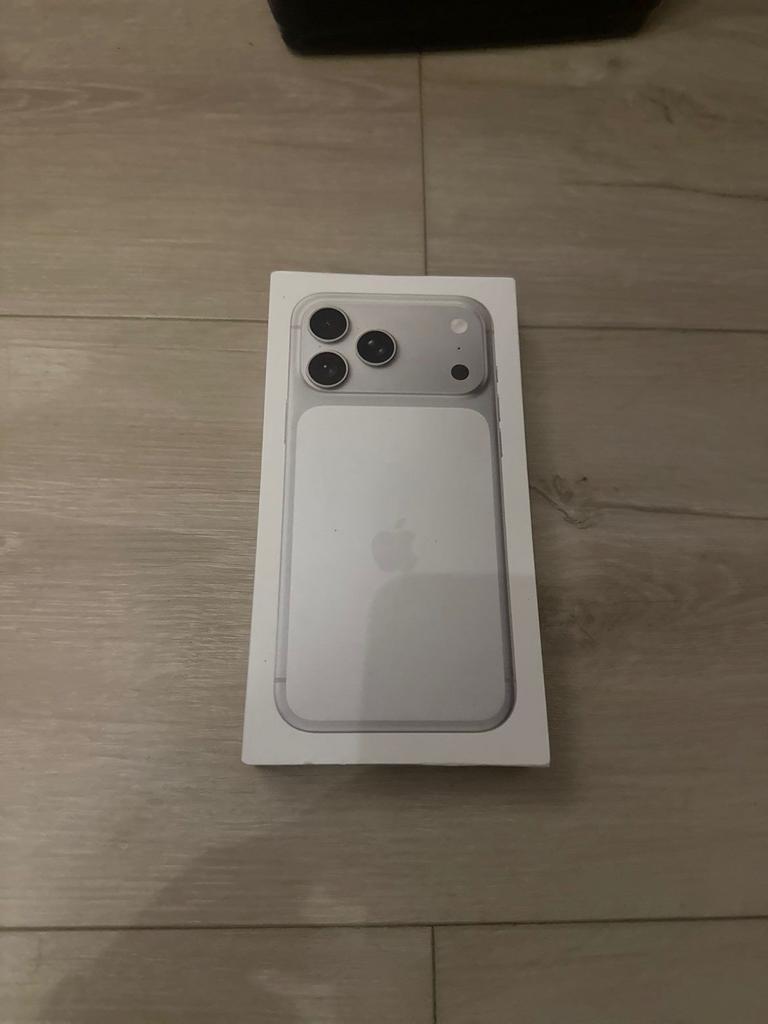 IPHONE 17 PRO VANDAAG OPHALEN, Ophalen of Verzenden, Zo goed als nieuw