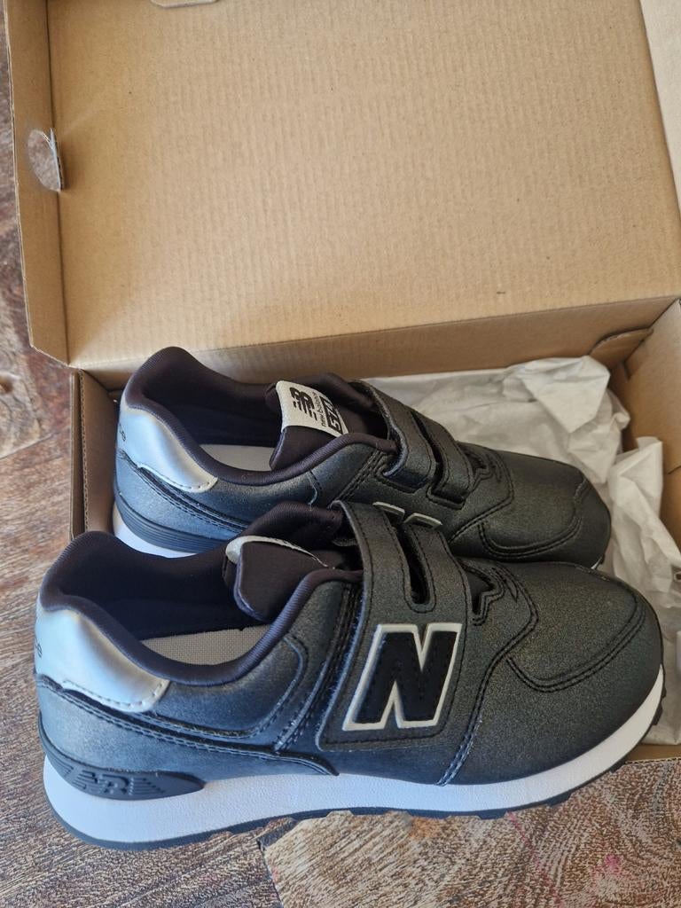 New Balance maat 34,5, Kinderen en Baby's, Ophalen of Verzenden, Nieuw, Jongen of Meisje, Schoenen