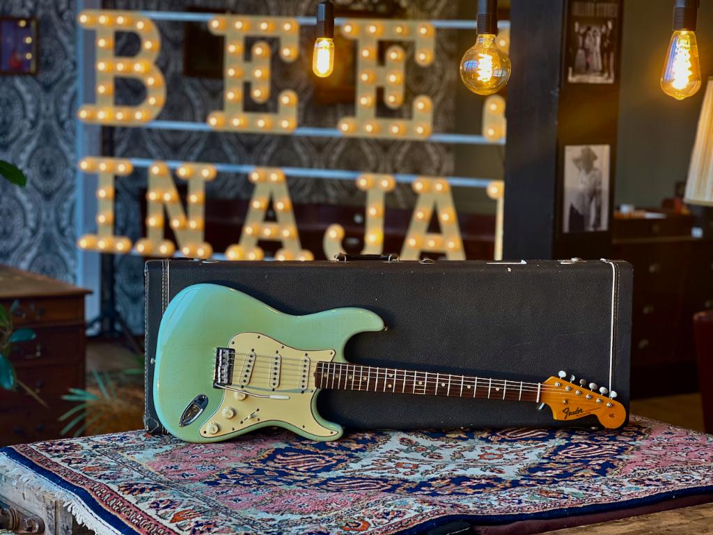 1965-1966 Fender Stratocaster Sonic Blue, Fender, Gebruikt, Info@fender.com, Corona CA USA