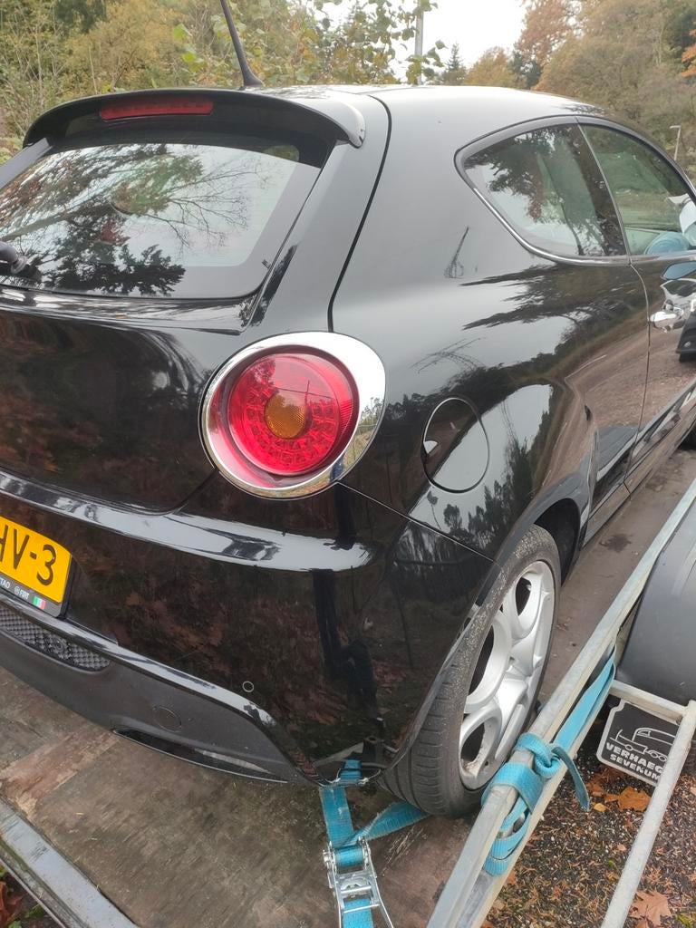 Mito in onderdelen, Ophalen of Verzenden, Voor, Motorkap