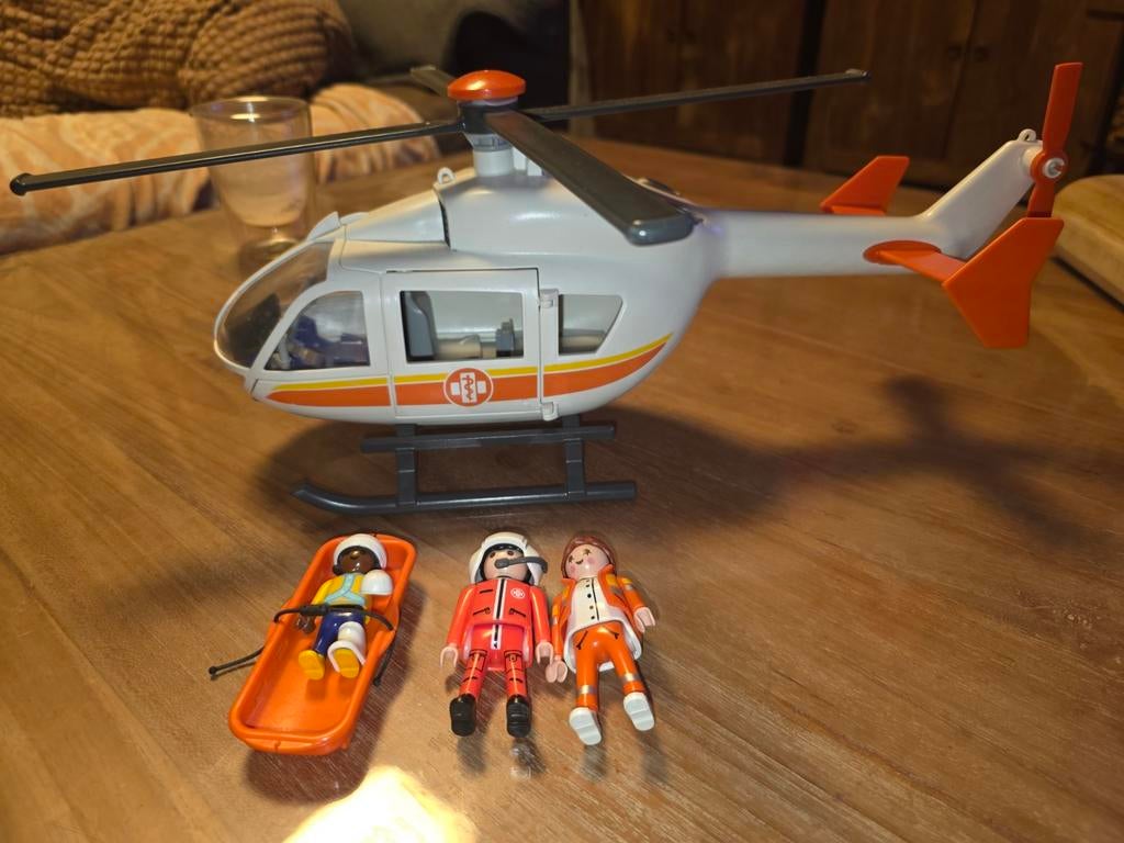 Playmobil traumahelikopter 6686 en 71245, Ophalen of Verzenden, Zo goed als nieuw
