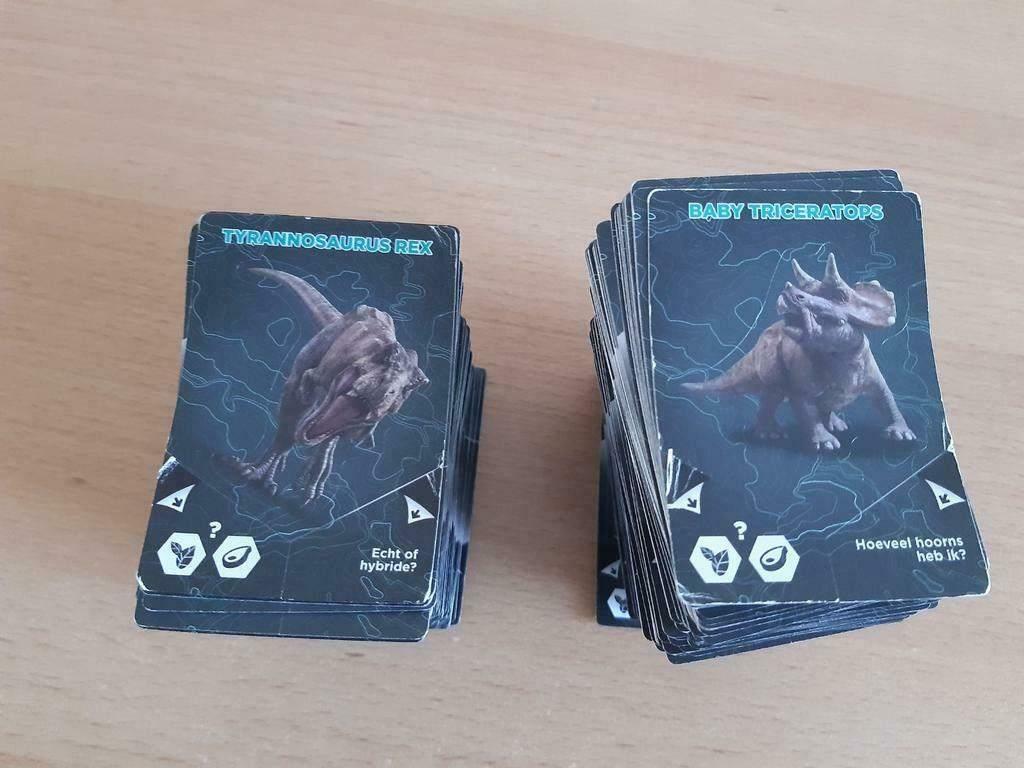 Bijna alle Jurassic World stickers / kaartjes Hoogvliet, Overige supermarkten, Ophalen of Verzenden