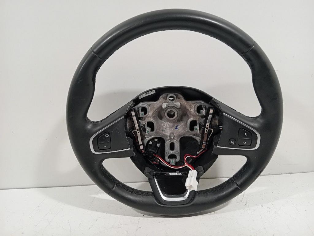 Stuur Renault Clio, Auto-onderdelen, Onderdelen@venauto.nl, Van der Ven Autorecycling B.V., Gebruikt, Ettenseweg 76, 4706 PB Roosendaal, The Netherlands