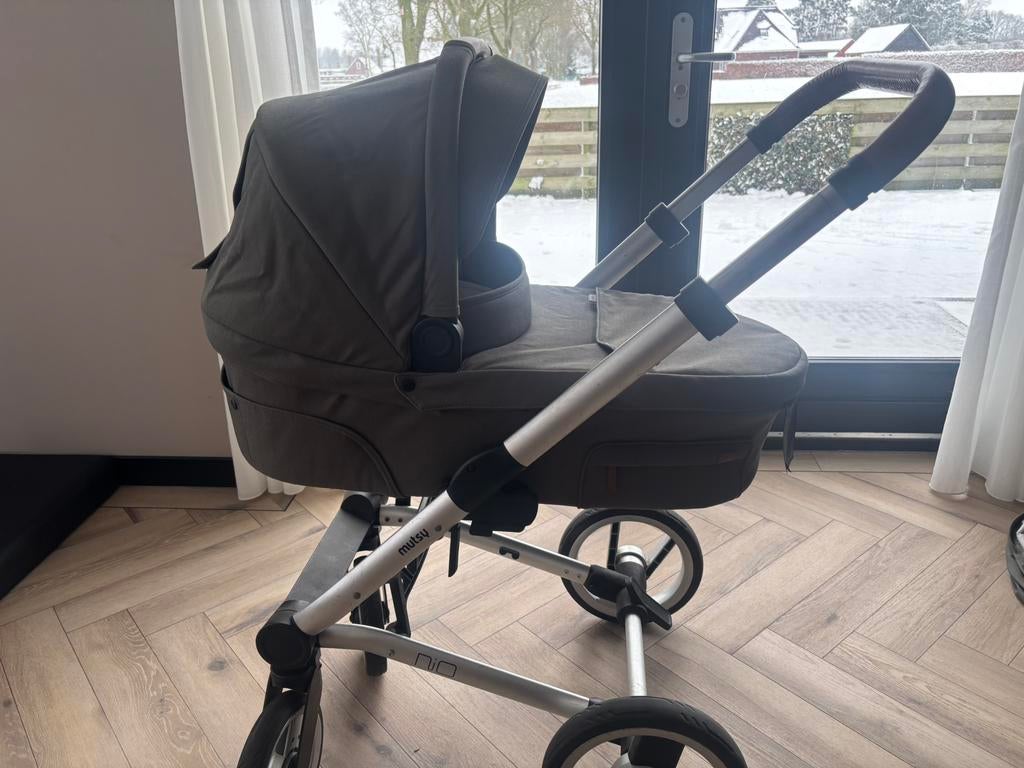 Mutsy nio, Kinderen en Baby's, Kinderwagens en Combinaties, Ophalen, Gebruikt, Combiwagen, Mutsy