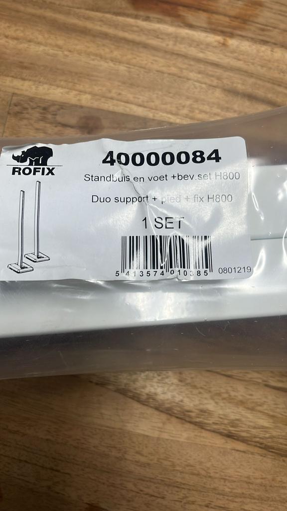 Radiator stand consoles Rofix, Ophalen of Verzenden, Nieuw, Radiator, 30 tot 80 cm