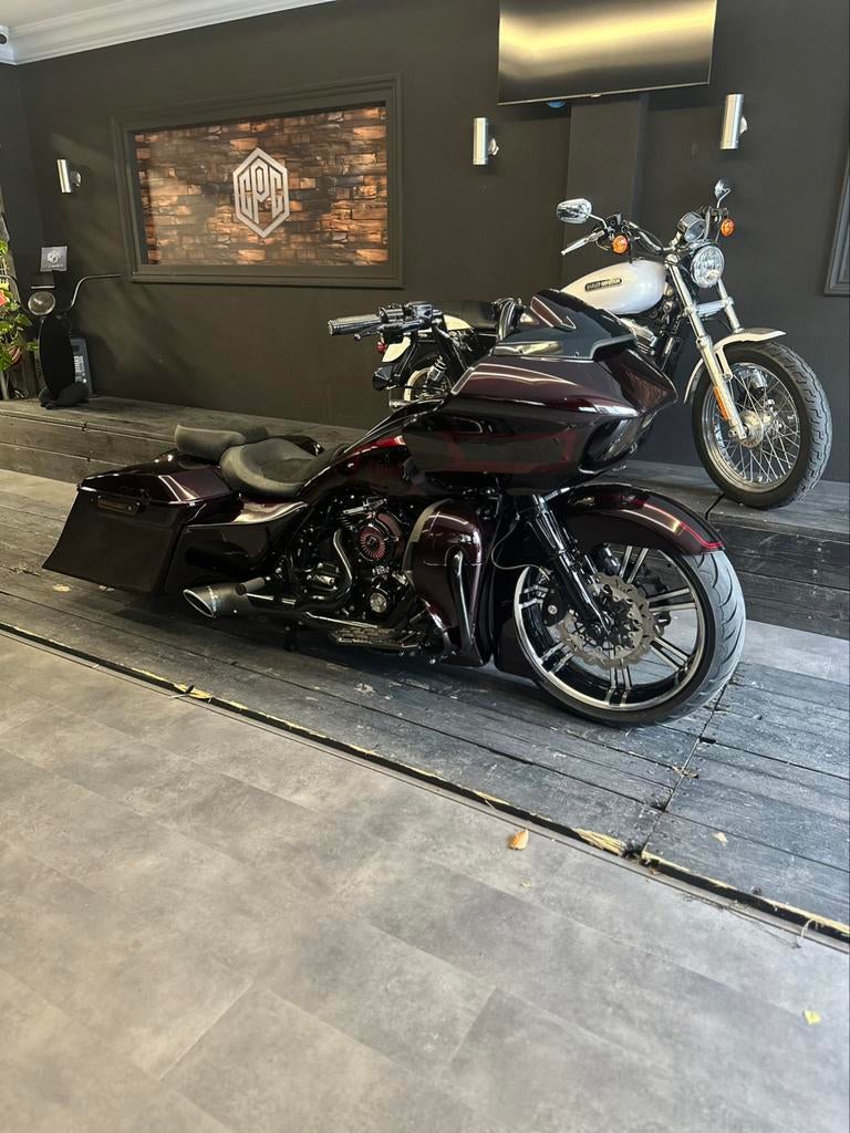 Harley davidson road glide/roadglide custom