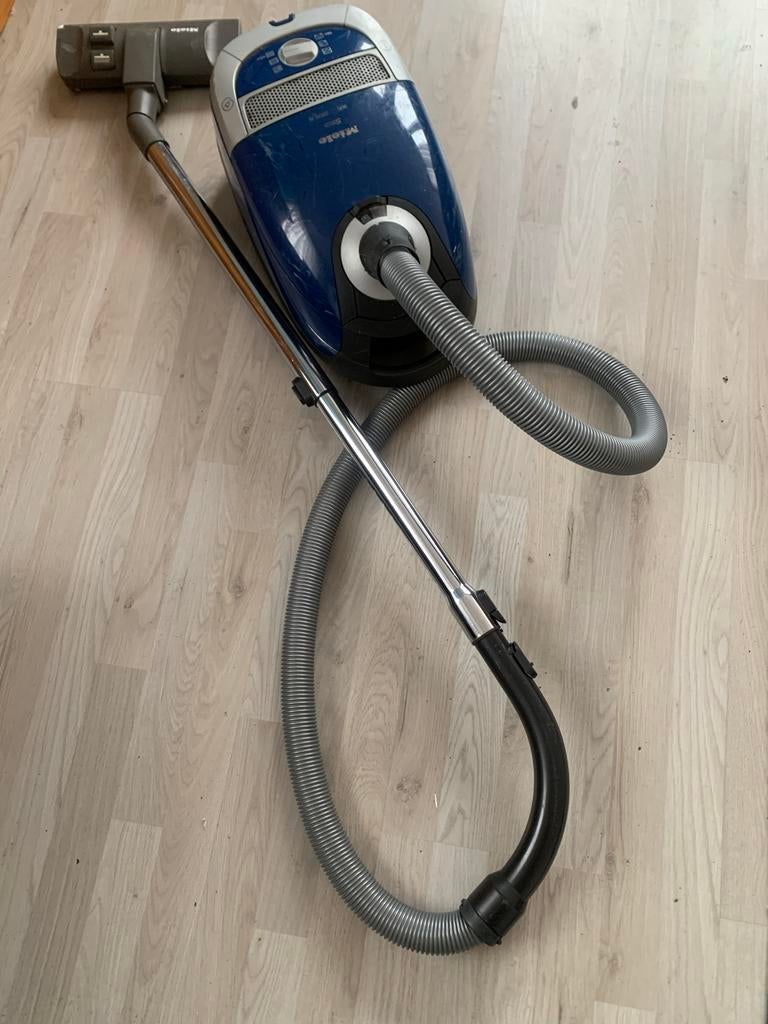 Miele Stofzuiger - Gebruikt, Witgoed en Apparatuur, Stofzuigers, Gebruikt, Stofzuiger, 2000 watt of meer, Ophalen