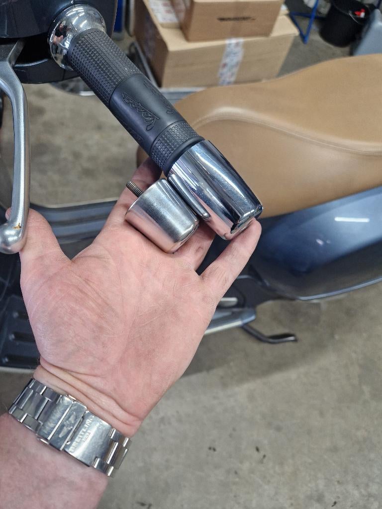 Grote balansdoppen tbv vespa gts 125 - 250 - 300 cc, Ophalen, Gebruikt, Vespa