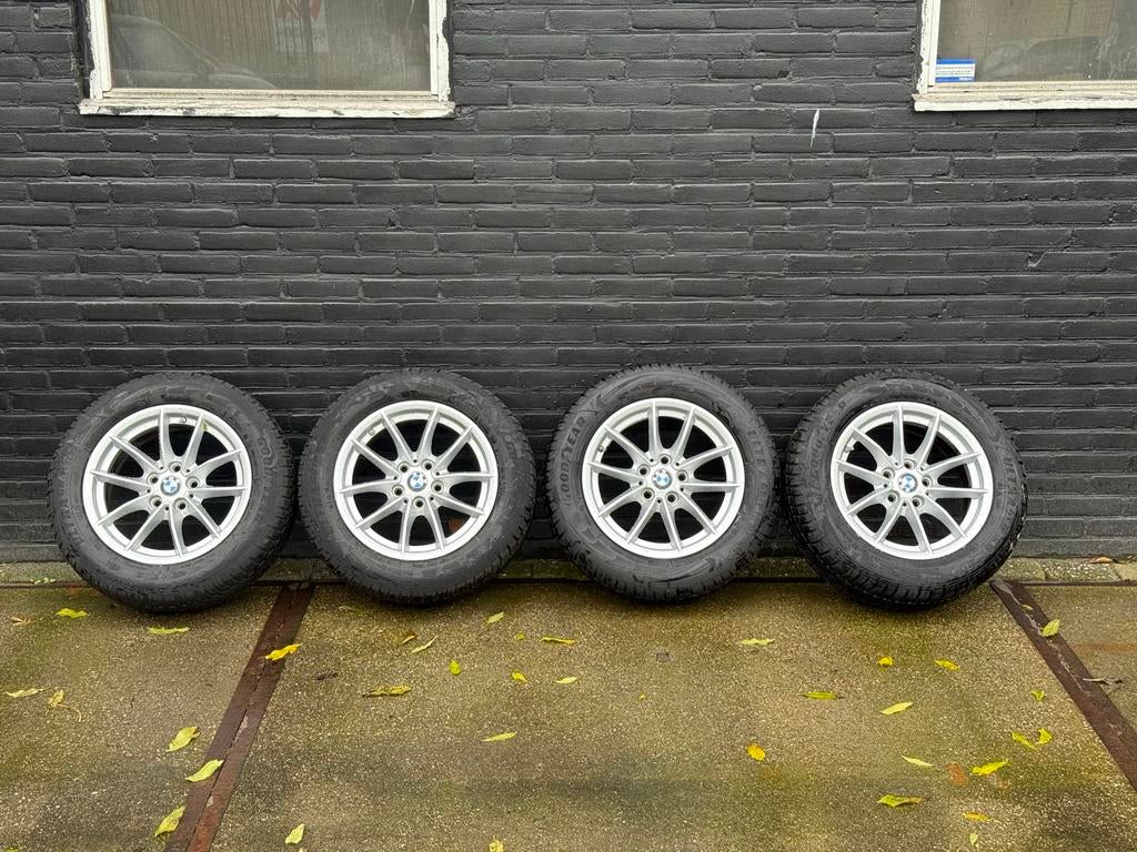 BMW 16 inch Winterset 2 nieuwe banden, Gebruikt, 16 inch, Banden en Velgen, Personenwagen