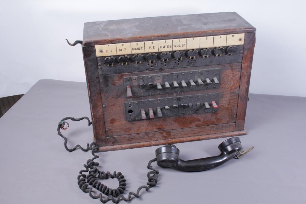 B01 Antieke Telefooncentrale, Ophalen