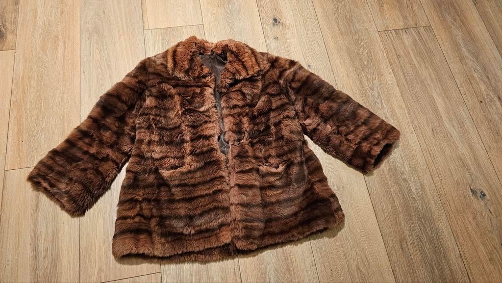 Zolder vondst. Bontjassen, Ophalen of Verzenden