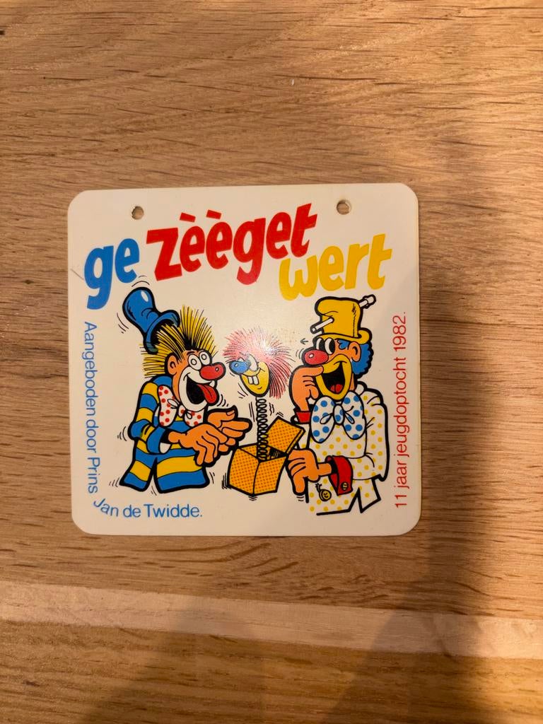 Insigne Kinderoptocht 1982 Tilburg/Kruikenstad, Ophalen of Verzenden, Gebruikt