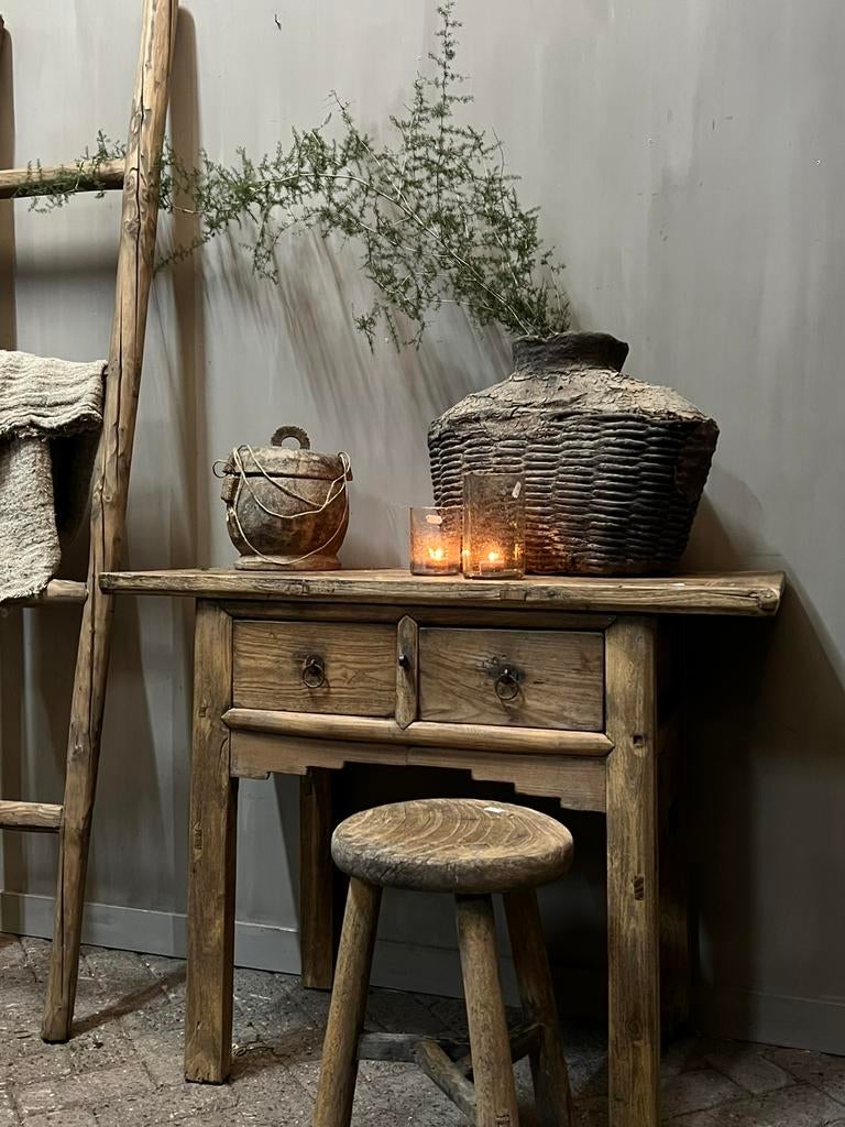 Chinese Elmwood tafel Sidetable wandtafel stoer oud hout, Ophalen, 100 tot 150 cm, Zo goed als nieuw, Stoer sober landelijk hoffz aura Peeperkorn