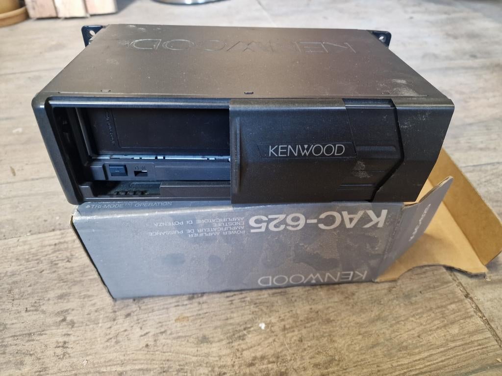 Kenwood KAC-625 Cd wisselaar met Kenwood cd autoradio, Ophalen