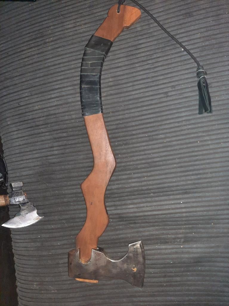 Handgemaakte Viking Bijl - Uniek!, Antiek en Kunst, Antiek | Gereedschap en Instrumenten, Ophalen of Verzenden