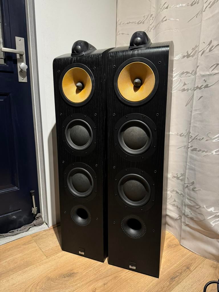 Mooie B&W 703 Nautilus Luidsprekers - Black Ash, Audio, Tv en Foto, Luidsprekers, Gebruikt, Front, Rear of Stereo speakers, 120 watt of meer