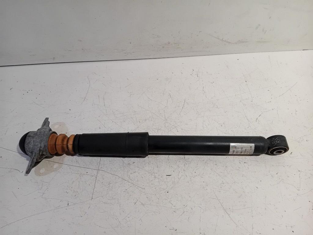 Schokbreker rechts achter Volkswagen Scirocco, Onderdelen@venauto.nl, Van der Ven Autorecycling B.V., Gebruikt, Ettenseweg 76, 4706 PB Roosendaal, The Netherlands