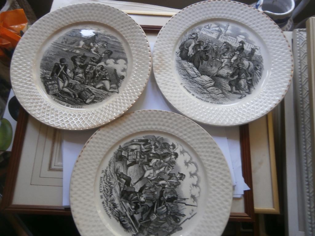 3 Leuke Napoleon Bordjes Societeit Ceramique, Ophalen of Verzenden
