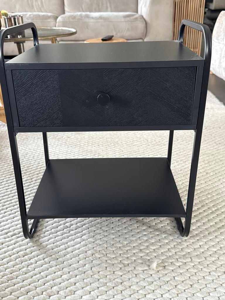 Nieuw zwart nachtkastje Action 50x40x30 cm, Huis en Inrichting, Ophalen, Nieuw, Minder dan 45 cm, Minder dan 55 cm