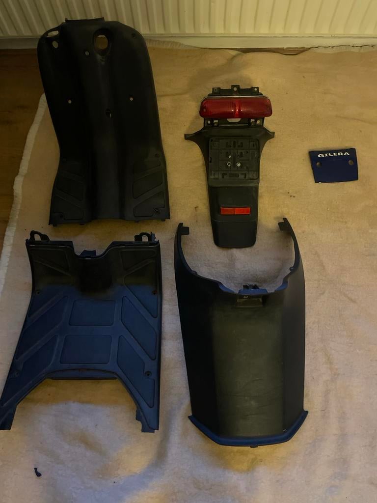 Typhoon binnenkappen, Fietsen en Brommers, Brommeronderdelen | Scooters, Ophalen of Verzenden, Gebruikt, Kap, Piaggio