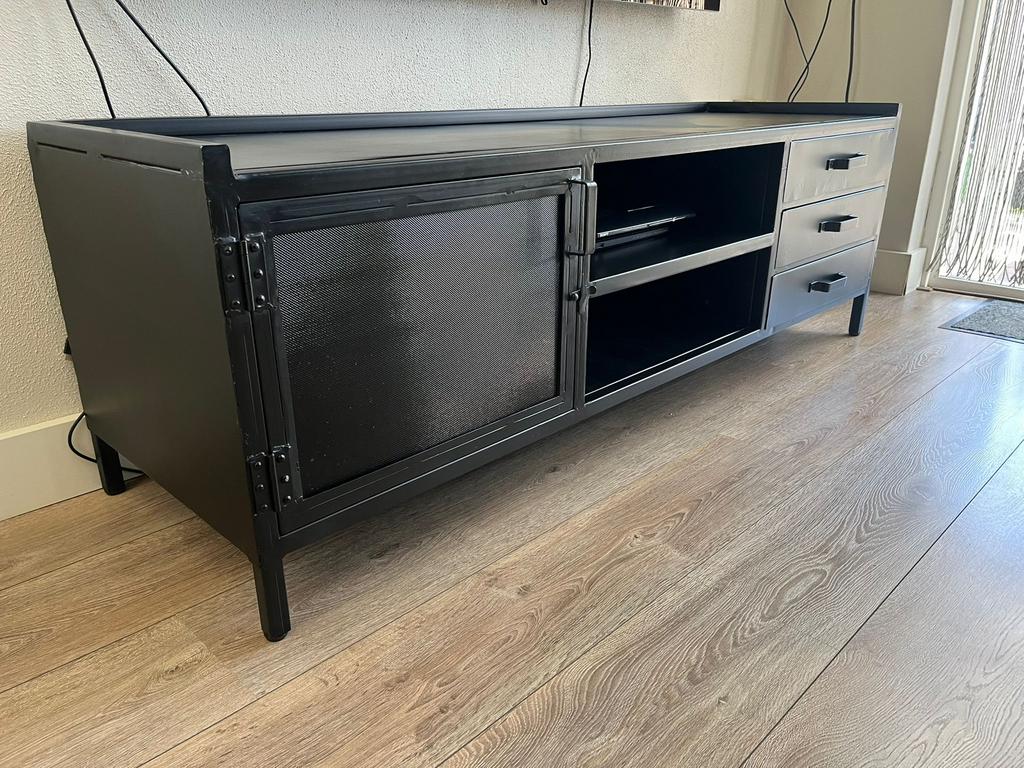Industriële tv kast, Ophalen, Gebruikt, 150 tot 200 cm, Minder dan 100 cm