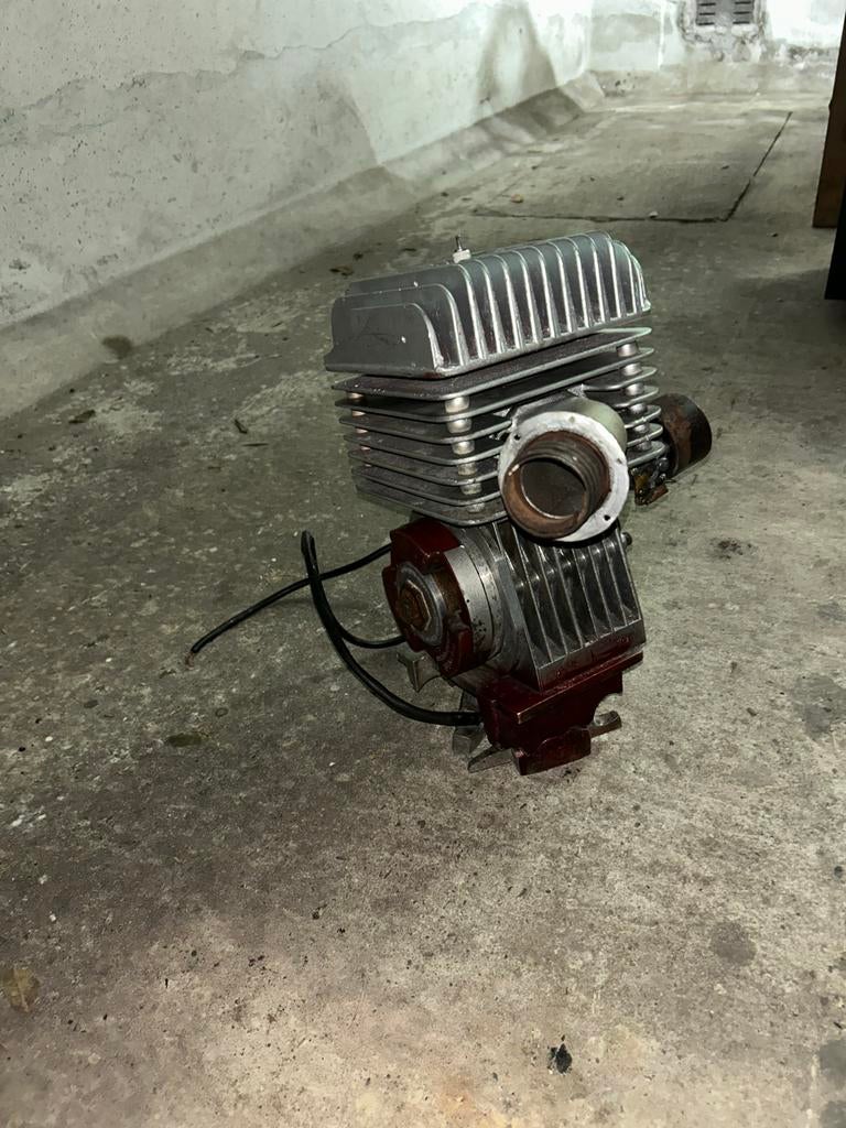 Motorblok soort van yamaha kt100 vonkt niet, Motoren, Ophalen, Gebruikt