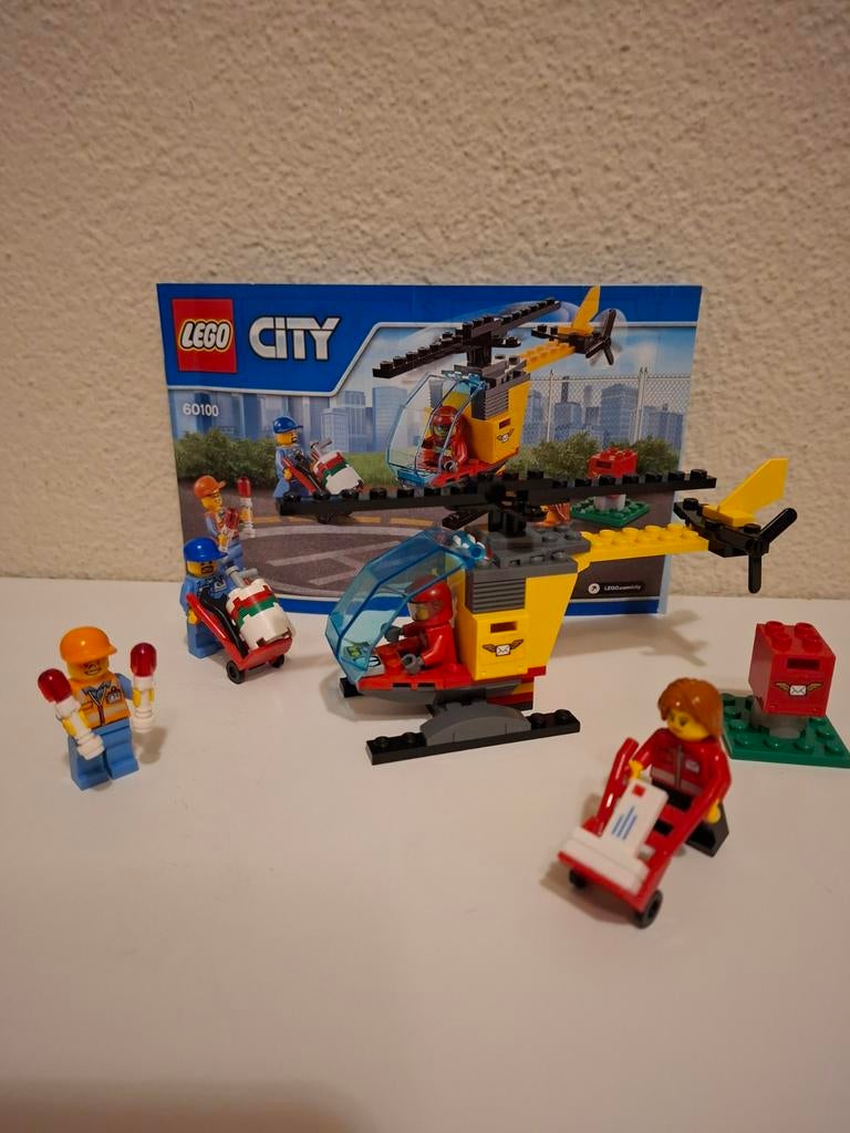 Lego City Vliegveld Starter 60100, Ophalen of Verzenden, Gebruikt
