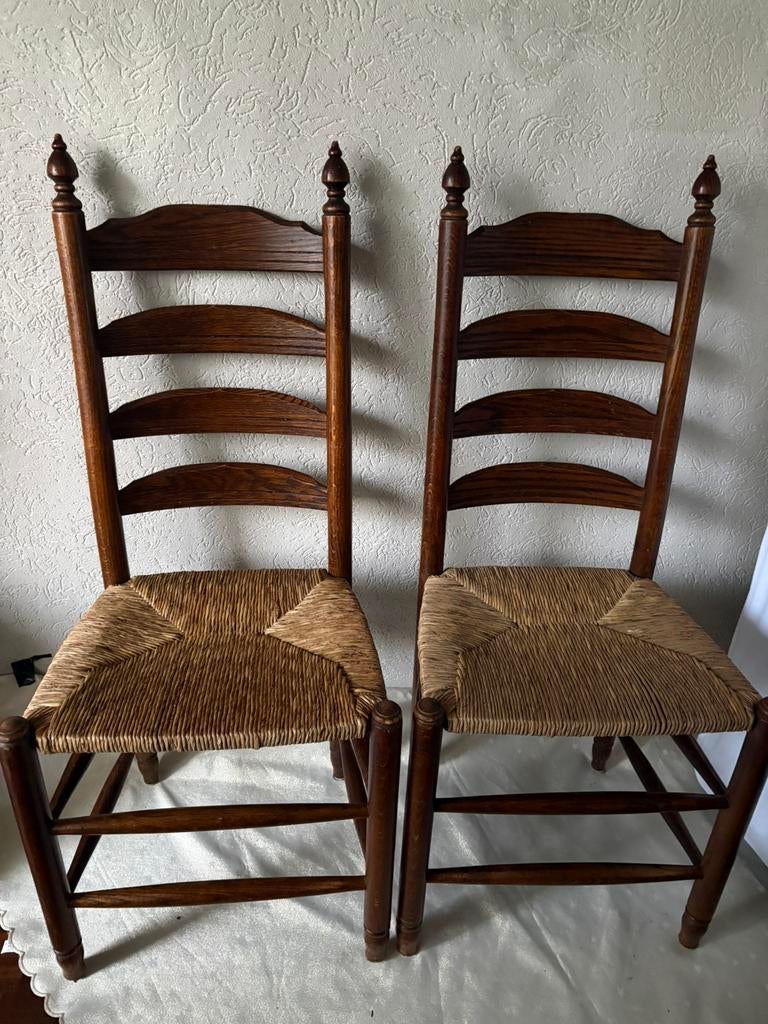 2 Vintage Knopstoelen met biezen zitting, Ophalen