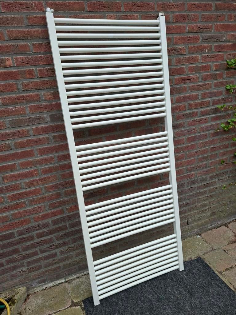 Jaga Designradiator badkamer, Doe-het-zelf en Verbouw, Verwarming en Radiatoren, Ophalen, Gebruikt, Radiator, 60 tot 150 cm