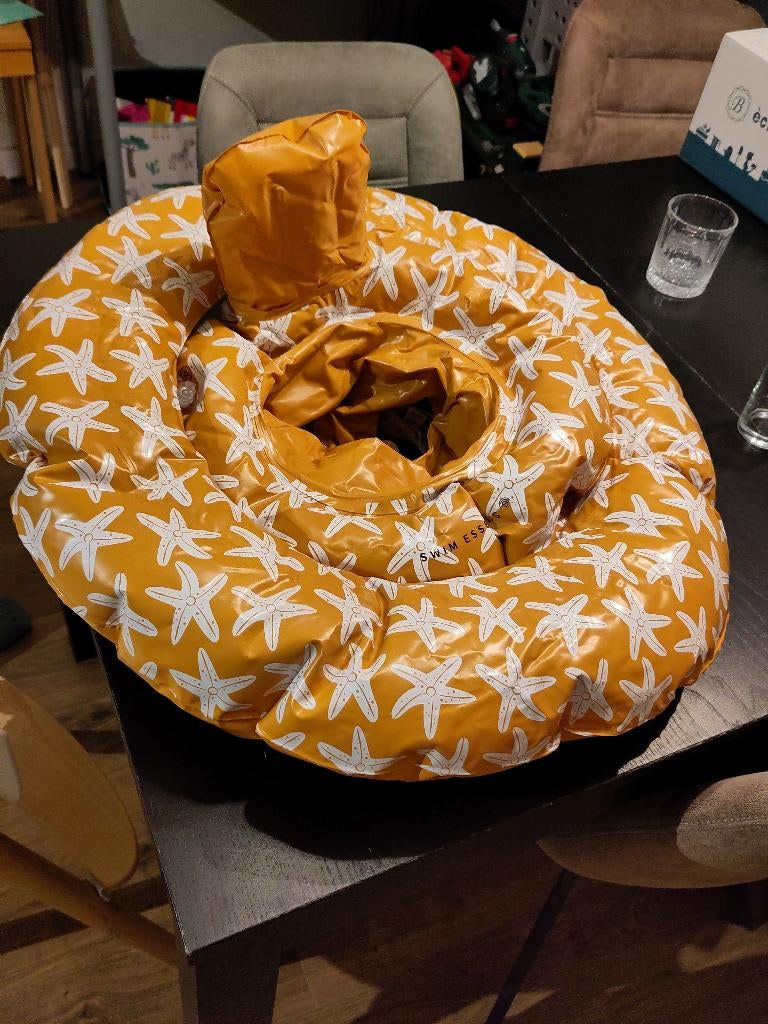 Babyzwemband, Ophalen, Jongetje of Meisje, Overige maten, Zo goed als nieuw