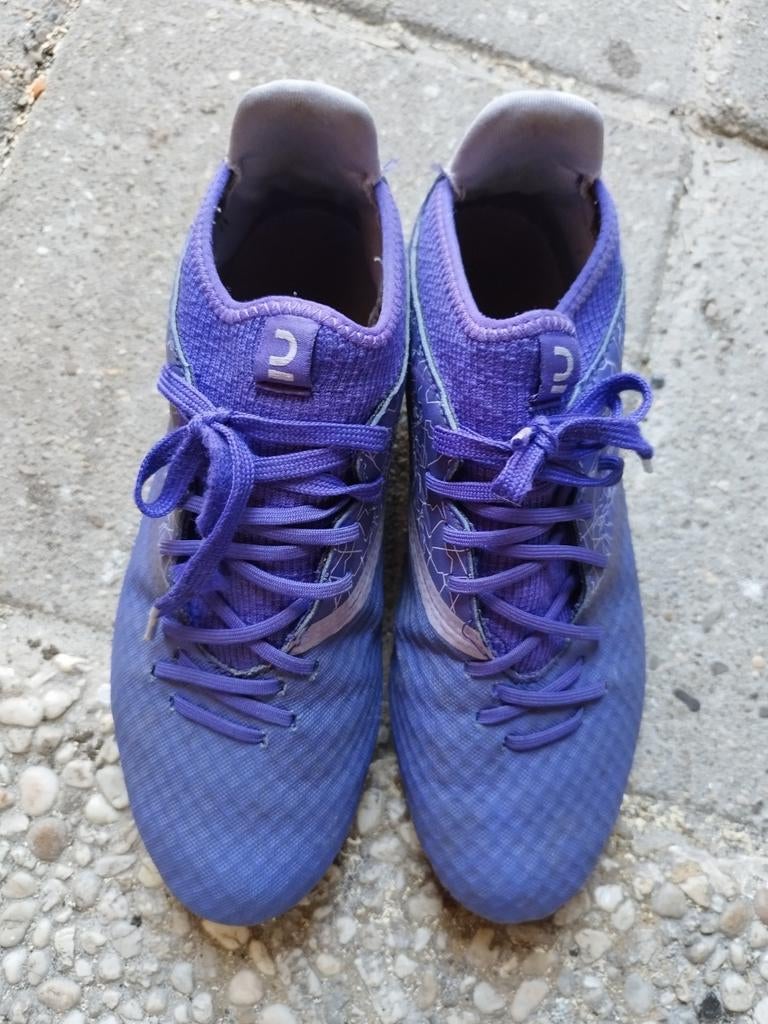 Kipsta voetbalschoenen paars maat 40-41, Ophalen of Verzenden, Gebruikt, Schoenen
