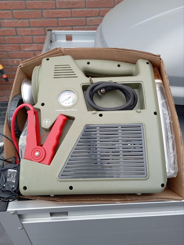 Seco Powerplus 6 in 1 Jumpstarter (accu defect), Ophalen of Verzenden