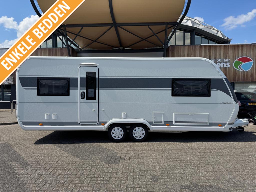 Hobby Prestige 620 CL 2025 MEGA KORTING!!! €4.000,-, Caravans en Kamperen, Schokbreker, Standaardzit, Hobby, Overige typen
