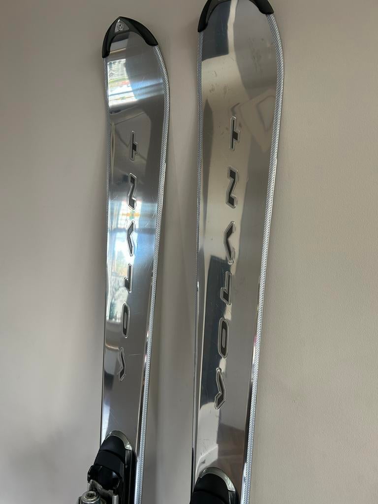 Volant Genesis ski's met Atomic bindingen, Overige merken, 160 tot 180 cm, Ophalen of Verzenden, Zo goed als nieuw