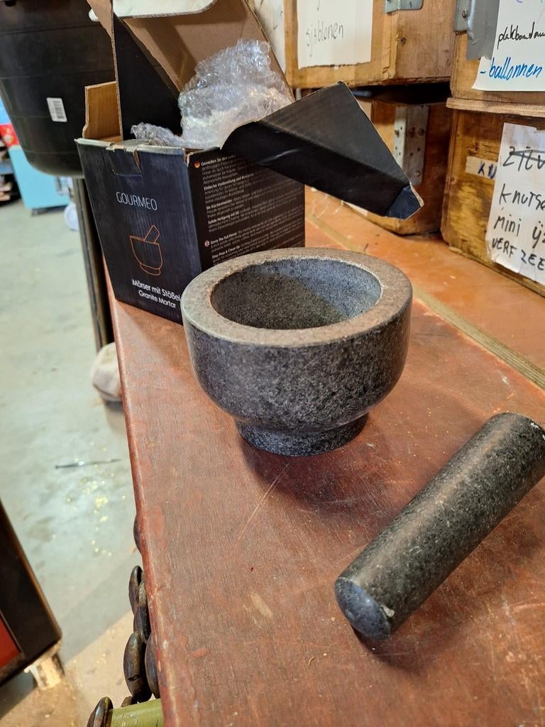 Granieten vijzel met stamper - 10cm - Z.g.a.n., Ophalen of Verzenden