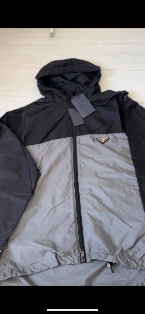 Prada Zomerjas S-M-L-XL, Ophalen of Verzenden, Nieuw, Overige maten, Zwart