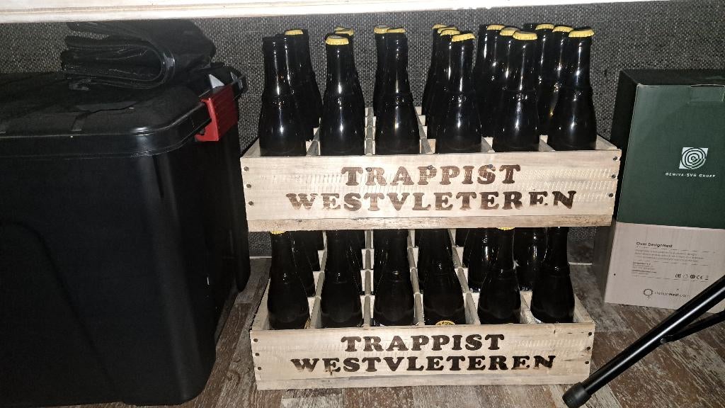 2 lege Westvleteren kratten (Z262-60), Verzamelen, Ophalen, Zo goed als nieuw, Flesje(s), Overige merken
