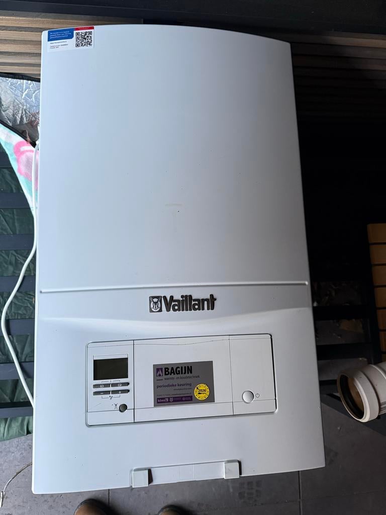 Vaillant ecoTEC classic CW5 CV-ketel (oktober 2021), Doe-het-zelf en Verbouw, Verwarming en Radiatoren, Ophalen, Hoog rendement (Hr)