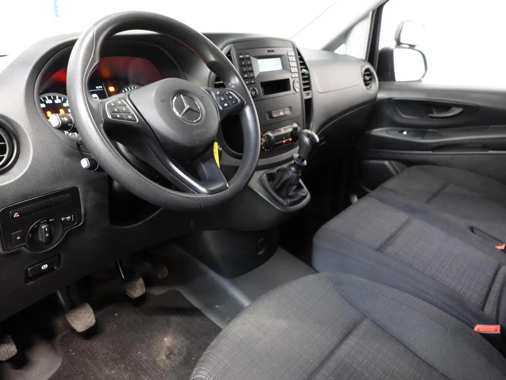 Mercedes-Benz Vito 111 CDI Functional Lang € 16.990,00, Stof, Gebruikt, 4 cilinders, Zwart