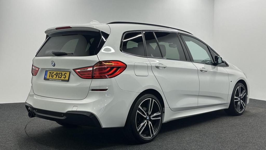 BMW 2-serie Gran Tourer 218i 7p. High Executive M Sport LEER, Auto's, BMW, Gebruikt, Wit, Bedrijf, 19 km/l