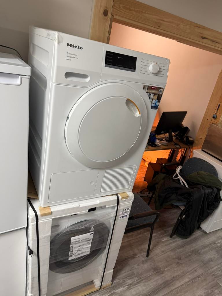 Miele wedo34wps 8kg nieuwe A+ 1400 toerental, 1200 tot 1600 toeren, Nieuw, Ophalen of Verzenden, Energieklasse A of zuiniger