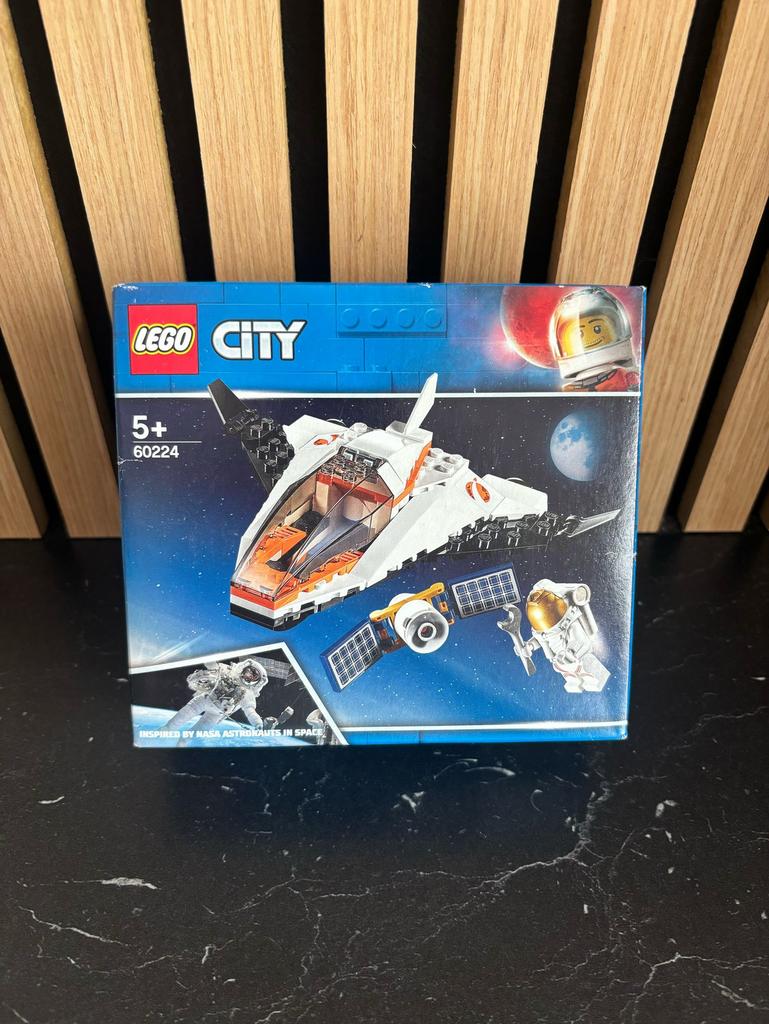 Lego City 60224 sataliettransportmissie NIEUW, Ophalen of Verzenden, Zo goed als nieuw