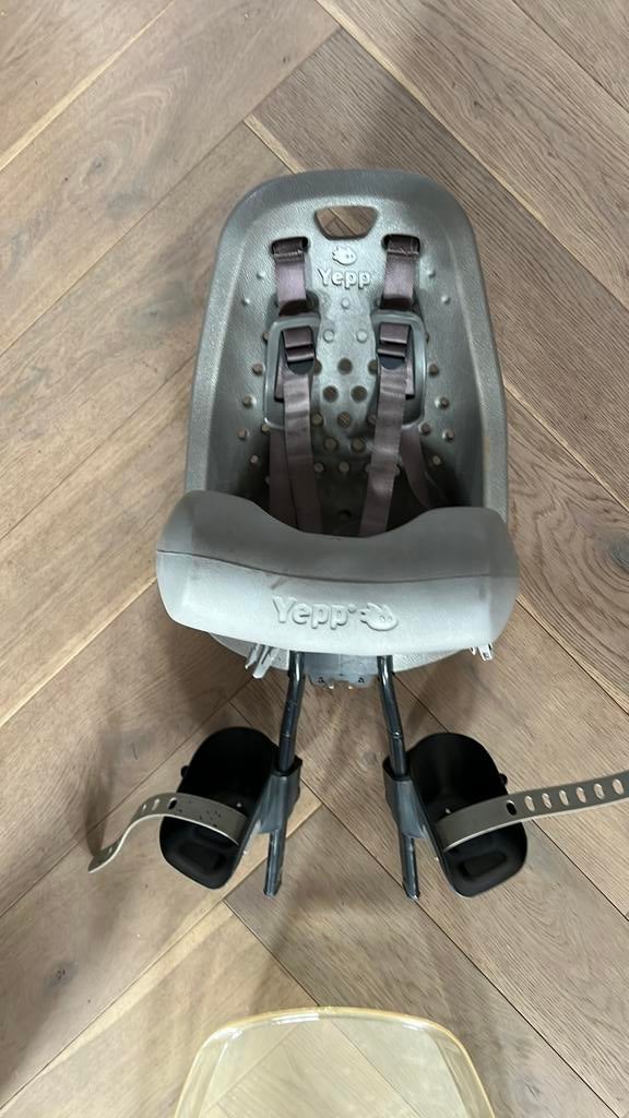 Thule Yepp mini voorstoeltje, Fietsen en Brommers, Fietsaccessoires | Fietsstoeltjes, Ophalen, Gebruikt, Voorzitje, Voetsteuntjes