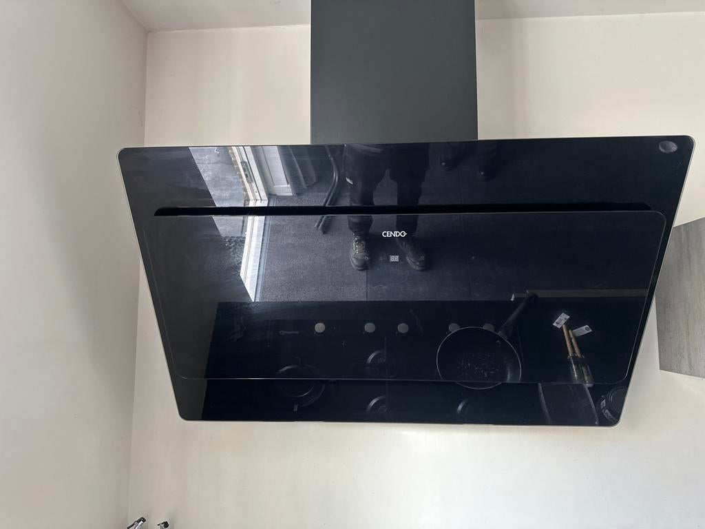 Zwarte afzuigkap - CENDO, Witgoed en Apparatuur, Afzuigkappen, Gebruikt, Vrijstaand, Wandschouwkap, 400 tot 600 m³ per uur, Motor