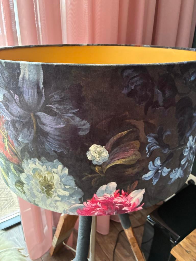 Lampenkap met bloemen, Huis en Inrichting, Lampen | Lampenkappen, Ophalen, Gebruikt, 25 tot 50 cm, Zwart