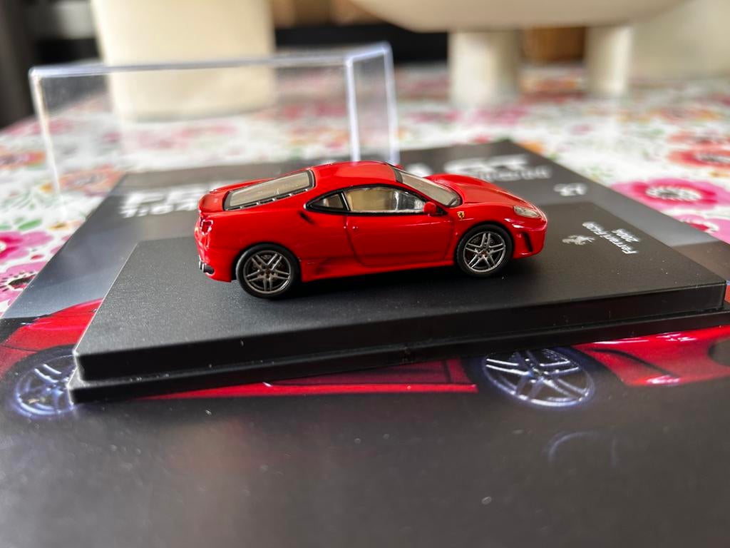 Ferrari F430 (2004) Ferrari GT 1/64 collectie, Hobby en Vrije tijd, Modelauto's | Overige schalen, Ophalen of Verzenden, Zo goed als nieuw