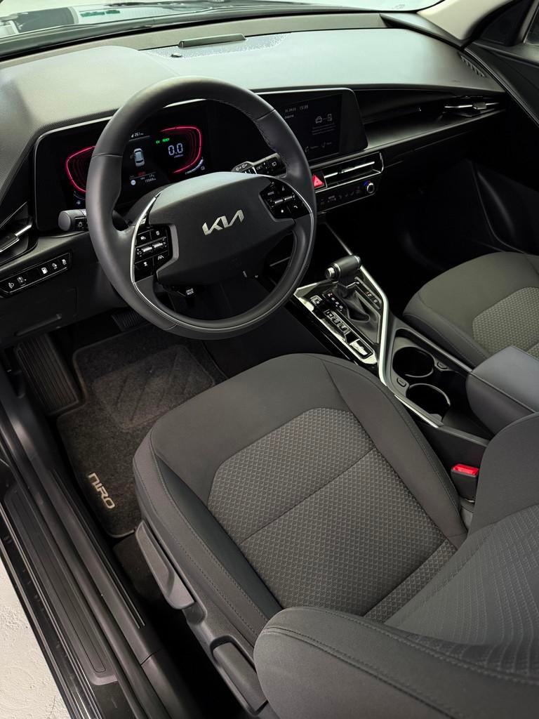 Kia Niro 1.6 GDi PHEV DynamicPlusLine CarPlay Camera, Stof, Gebruikt, Zwart, Met garantie (alle)